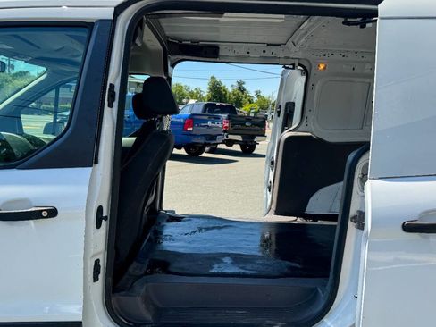 Used 2019 Ford Transit Connect XLT FWD image 16