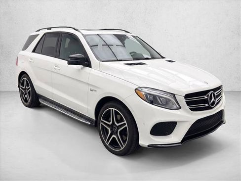 Certified 2017 Mercedes-Benz GLE 43 AMG 4MATIC image 3