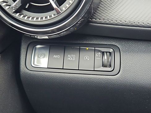 New 2026 Chevrolet Equinox LT w/ Convenience Package II image 10