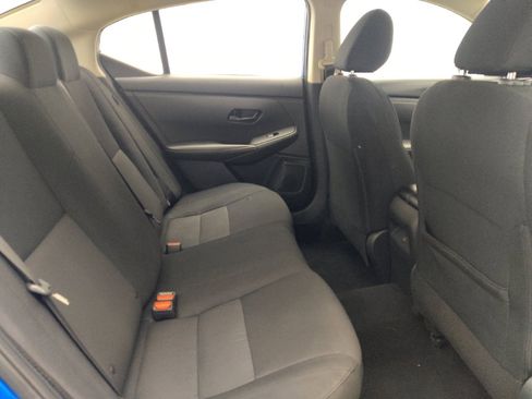 Used 2024 Nissan Sentra SV FWD image 19