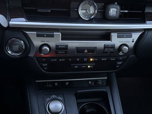 Used 2017 Lexus ES 350 image 31