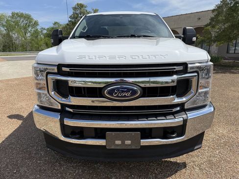 Used 2020 Ford F250 XLT image 2