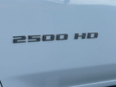 Used 2024 Chevrolet Silverado 2500 LT image 16