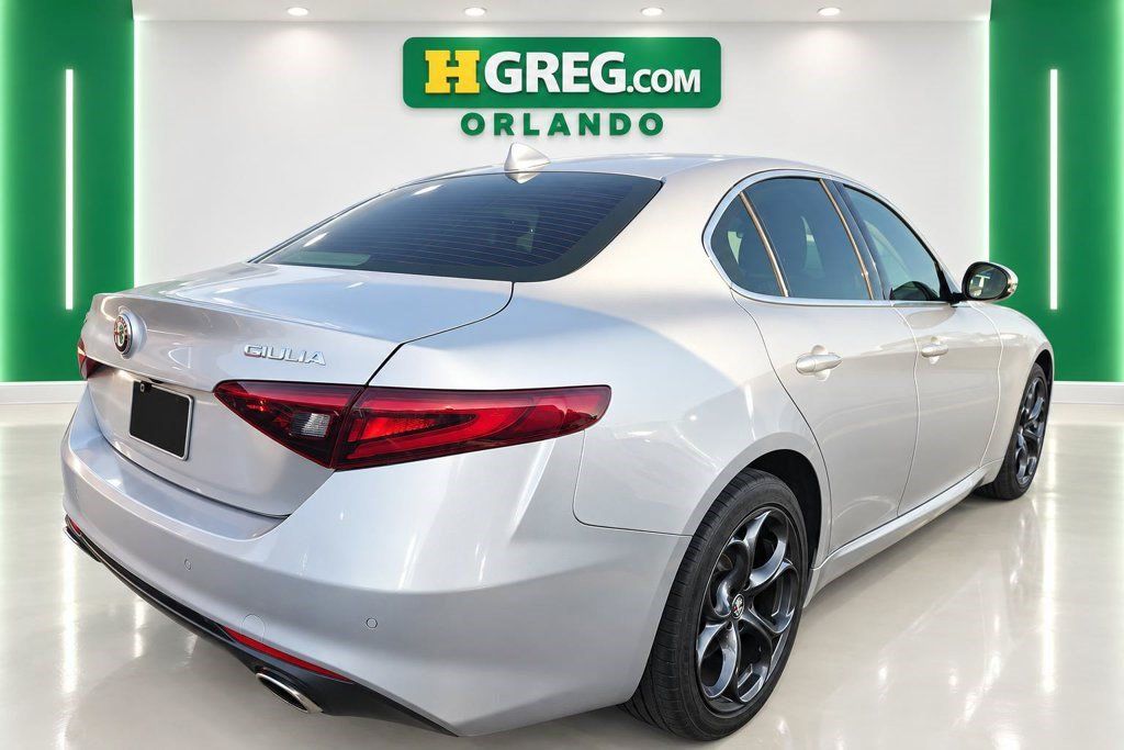 Used 2020 Alfa Romeo Giulia Ti AWD/4WD image 6