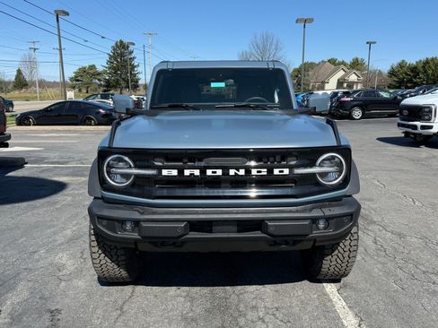 New 2025 Ford Bronco Outer Banks w/ Sasquatch Package AWD/4WD image 15