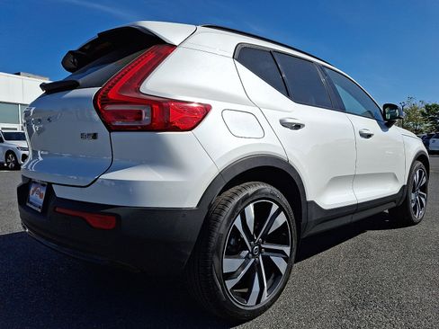 Used 2023 Volvo XC40 B5 Plus w/ Driver Assist Package image 6
