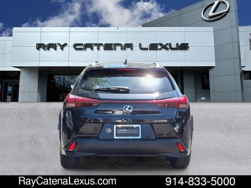 Certified 2023 Lexus UX 250h FWD w/ Accessory Package (Z2) image 5