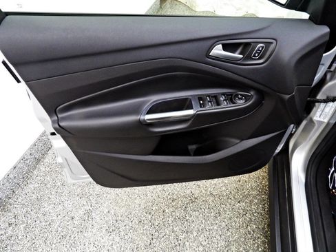 Used 2018 Ford C-MAX SE image 7