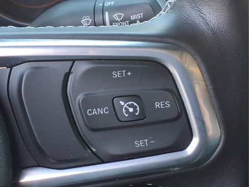 Used 2022 Jeep Gladiator Overland w/ Popular Equipment Package AWD/4WD image 23