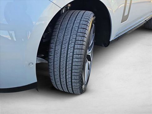 New 2025 Land Rover Range Rover SE image 30