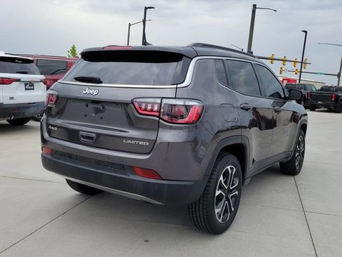 Used 2024 Jeep Compass Limited AWD/4WD image 5