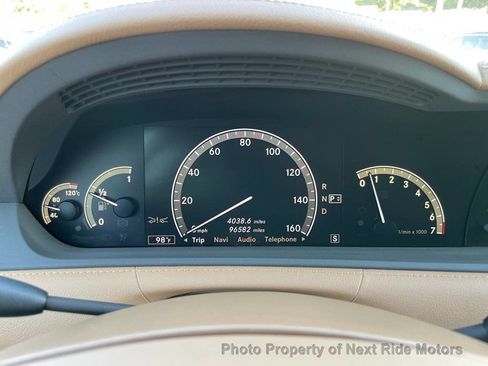 Used 2009 Mercedes-Benz CL 550 4MATIC image 19