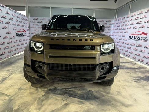 Used 2024 Land Rover Defender 110 X-Dynamic SE image 3