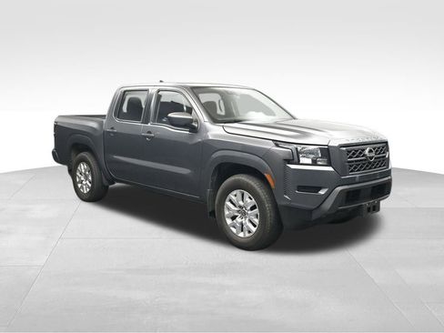 Used 2022 Nissan Frontier SV w/ Technology Package RWD image 7