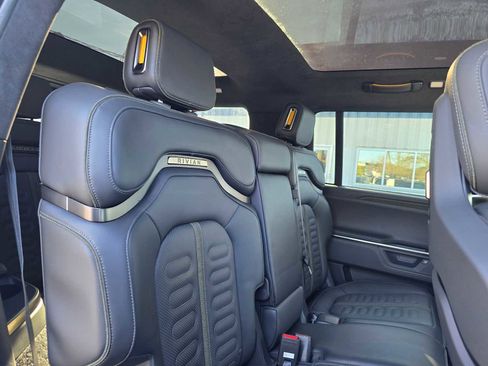 Used 2025 Rivian R1S Adventure image 14