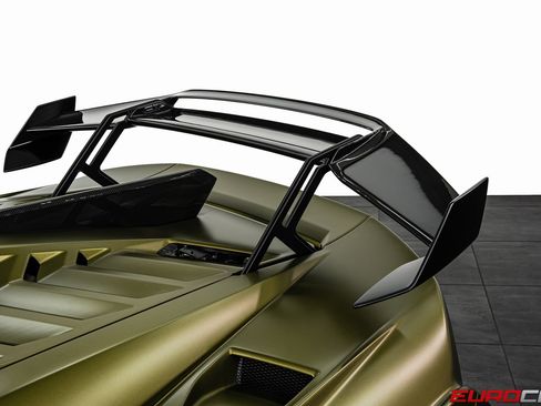 Used 2022 Lamborghini Huracan STO image 22