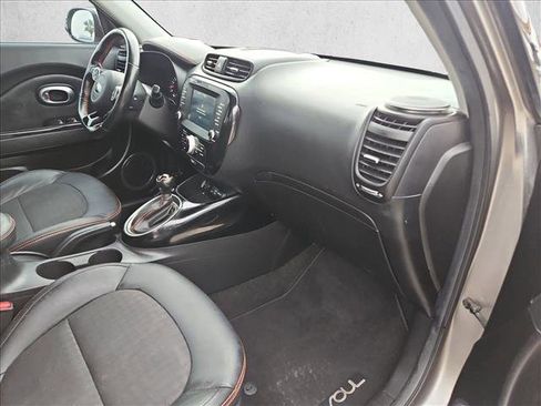 Used 2018 Kia Soul ! image 20