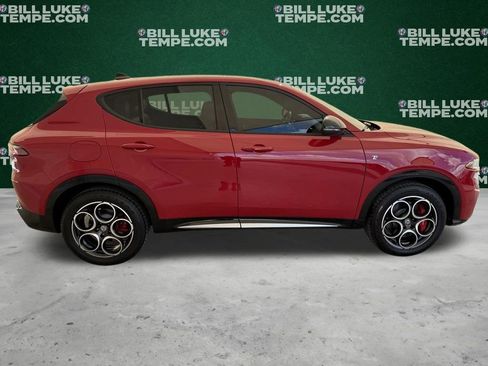 Used 2024 Alfa Romeo Tonale Ti w/ Premium Interior Package image 4