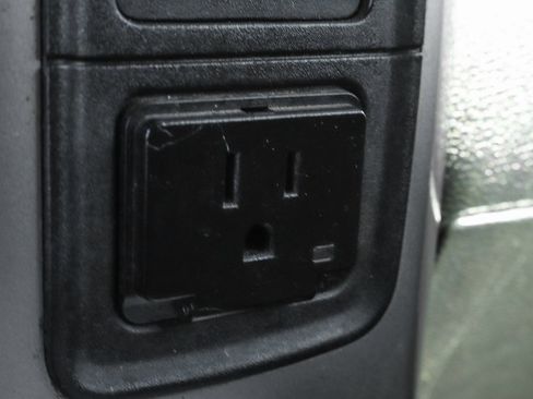 Used 2016 RAM 1500 Lone Star image 38