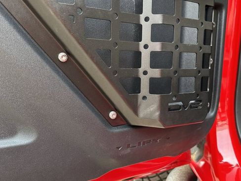 Used 2022 Ford Bronco Wildtrak image 39