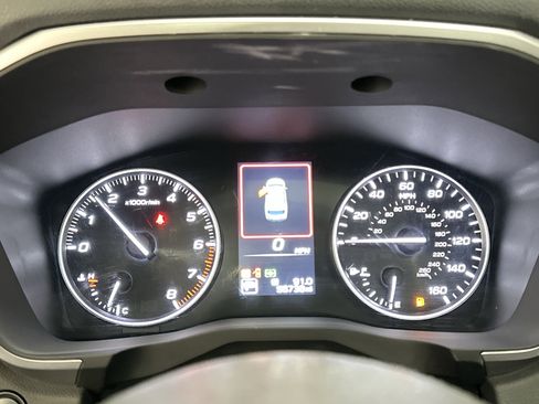Used 2023 Subaru Ascent Touring AWD/4WD image 28