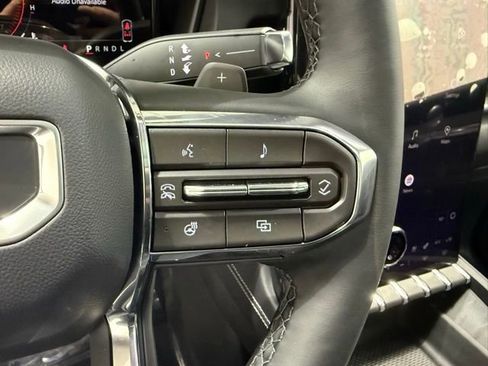 New 2026 GMC Terrain Denali w/ LPO, Black Badging Package AWD/4WD image 18