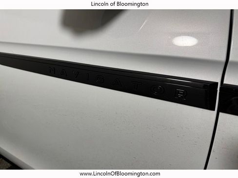 New 2025 Lincoln Navigator L Reserve w/ Jet Appearance Package image 15