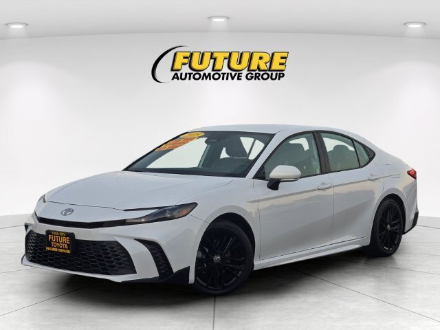 Certified 2025 Toyota Camry SE FWD image 10