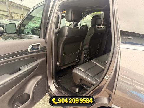 Used 2020 Jeep Grand Cherokee Limited AWD/4WD image 22