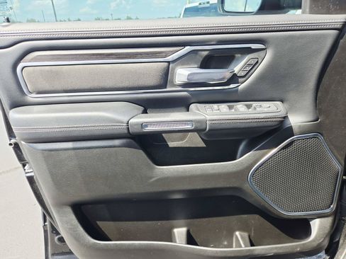 Used 2025 RAM 1500 Laramie AWD/4WD image 37