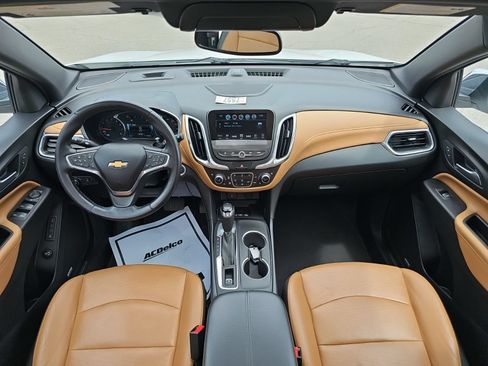 Used 2018 Chevrolet Equinox Premier FWD image 23