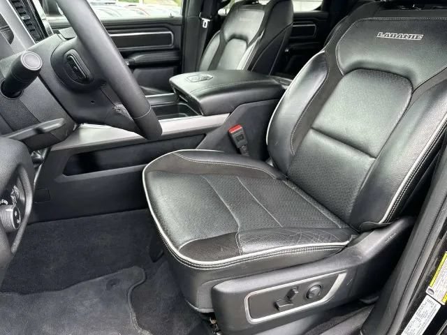 Used 2025 RAM 1500 Laramie AWD/4WD image 30