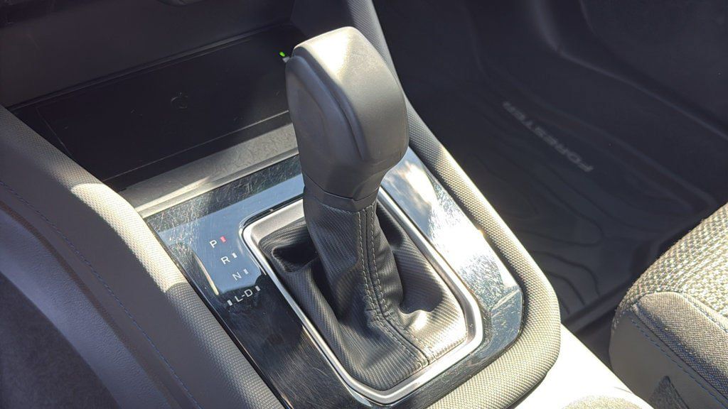 Certified 2025 Subaru Forester Premium AWD/4WD image 18