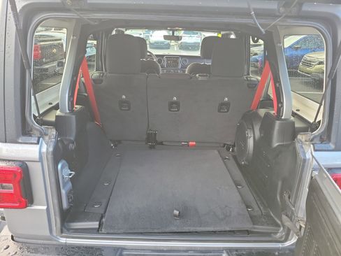 Used 2020 Jeep Wrangler Unlimited Rubicon w/ Quick Order Package 28Y Recon image 12