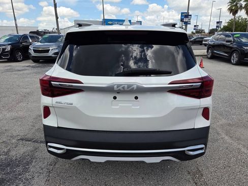 Used 2023 Kia Seltos EX AWD/4WD image 13