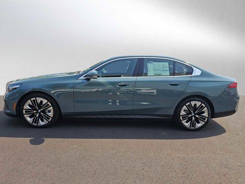 Used 2026 BMW i5 eDrive40 image 6