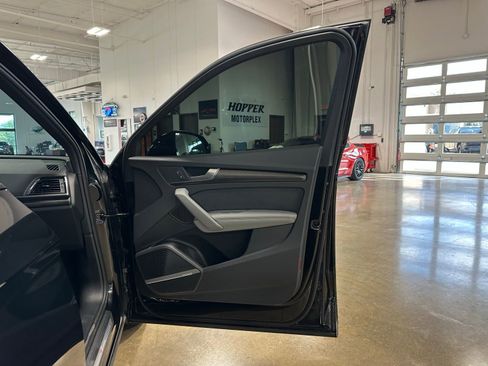 Used 2025 Audi SQ5 Premium Plus image 43