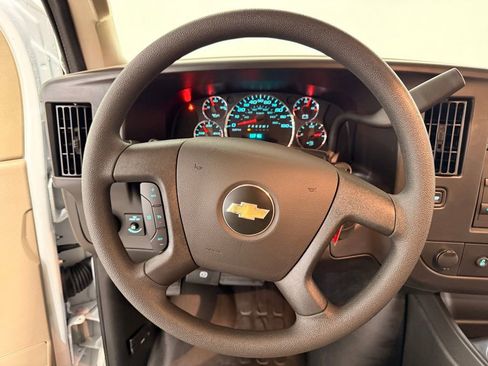 New 2025 Chevrolet Express 3500 w/ Power Convenience Package image 17