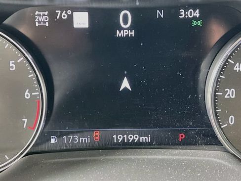 Used 2023 Buick Envision Avenir AWD/4WD image 10