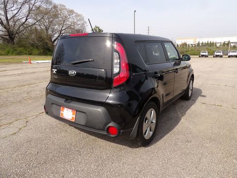 Used 2016 Kia Soul image 3