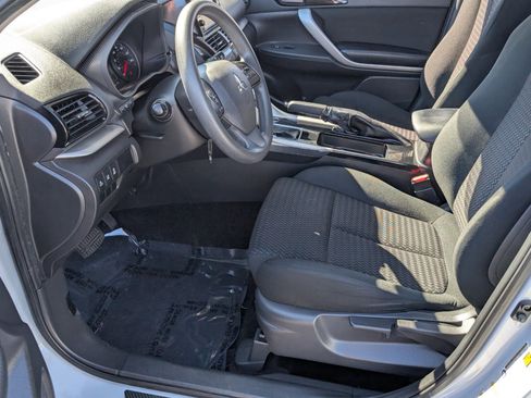 Used 2022 Mitsubishi Eclipse Cross ES image 6