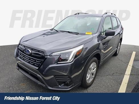 Used 2023 Subaru Forester AWD/4WD image 1