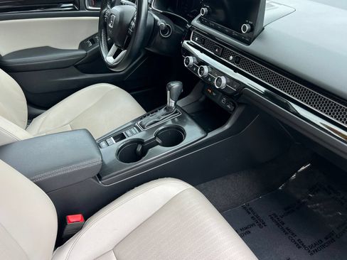 Used 2022 Honda Civic EX-L image 16