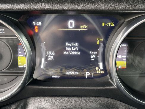 Used 2023 Jeep Wrangler Unlimited Sahara w/ Cold Weather Group AWD/4WD image 27