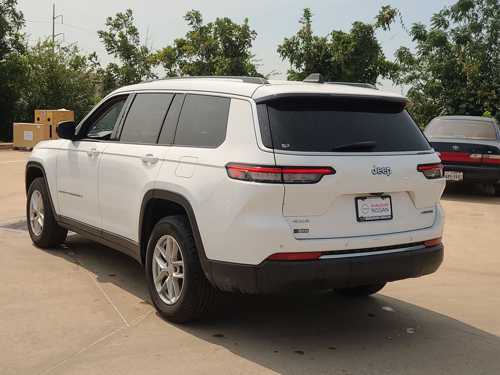 Used 2024 Jeep Grand Cherokee L Laredo w/ Luxury Tech Group I AWD/4WD image 2