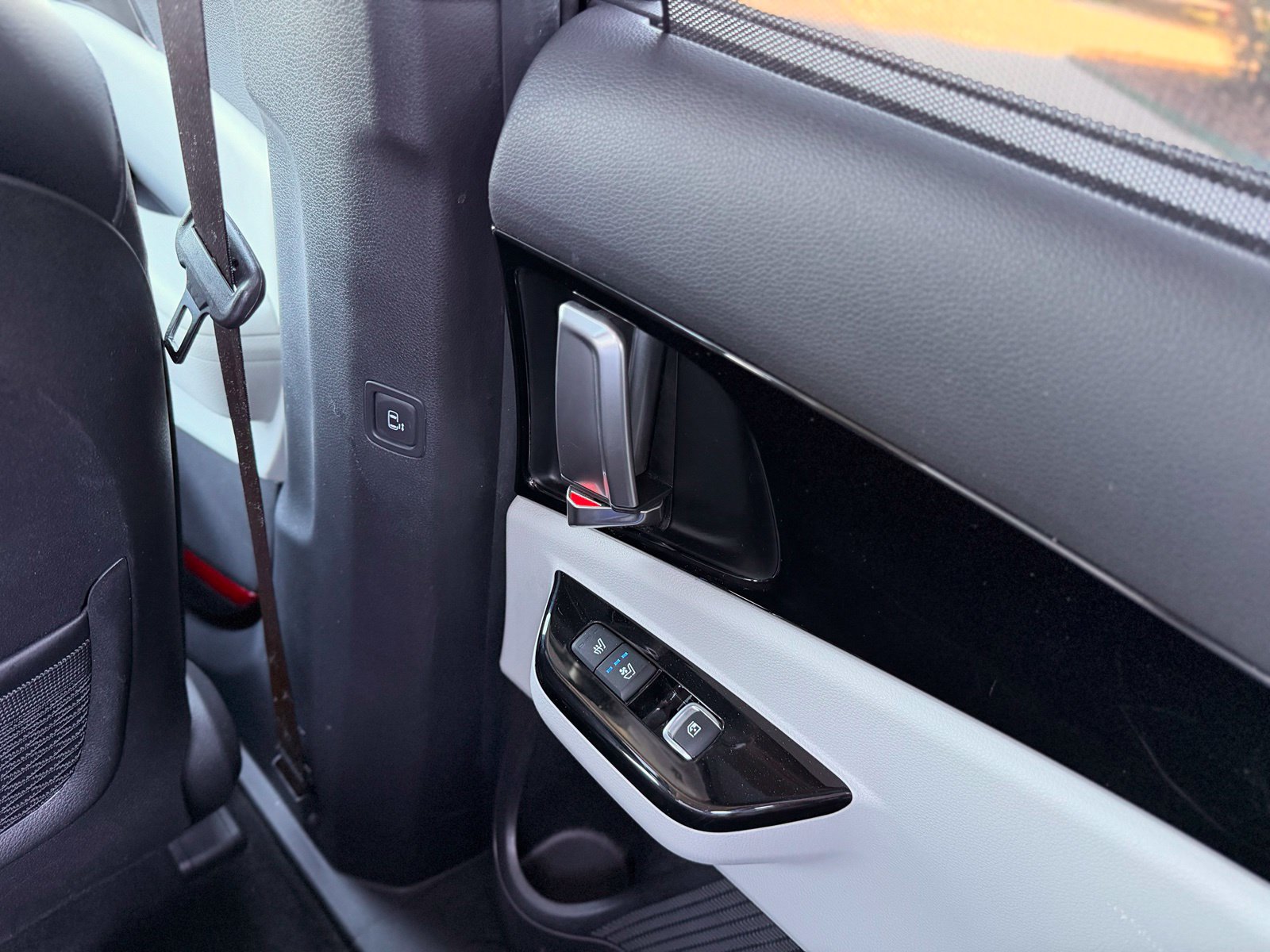 Used 2022 Kia Carnival SX Prestige FWD image 30
