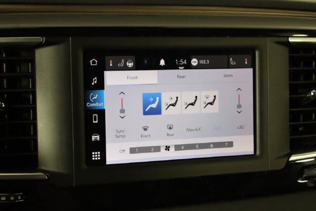 Used 2023 Chrysler Voyager LX FWD image 32