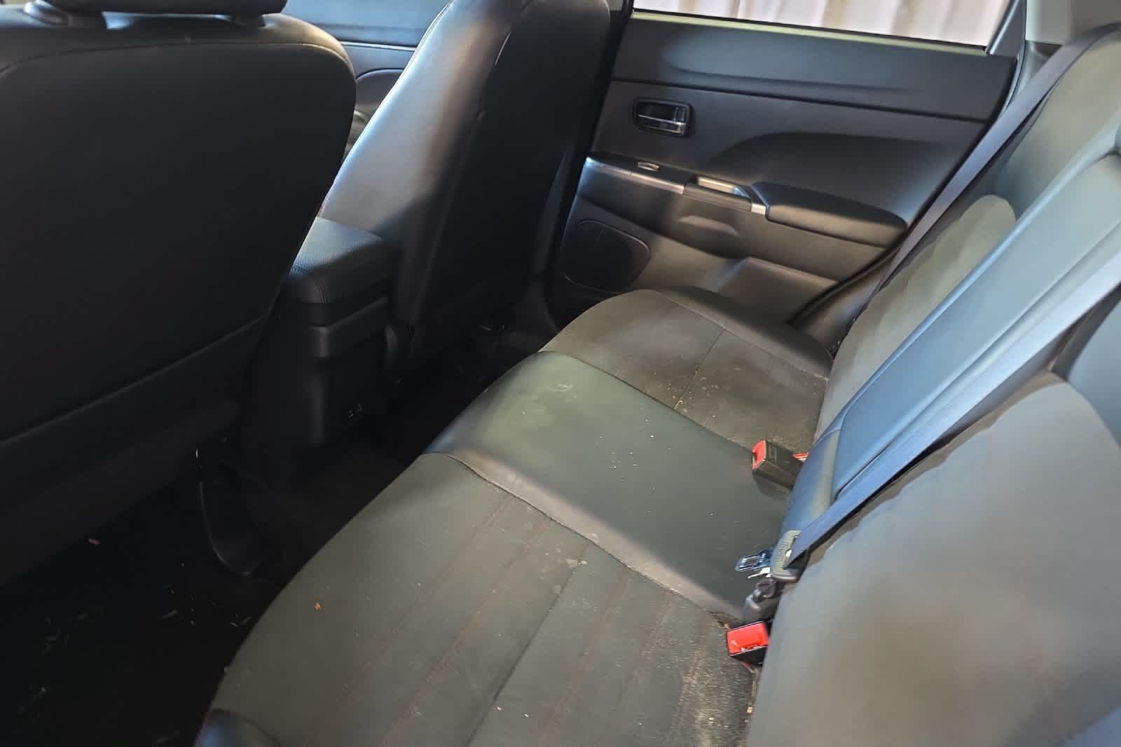Used 2024 Mitsubishi Outlander Sport SE AWD/4WD image 5