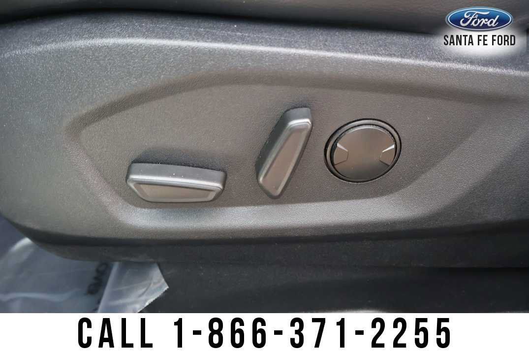 Used 2024 Ford Edge SEL AWD/4WD image 15