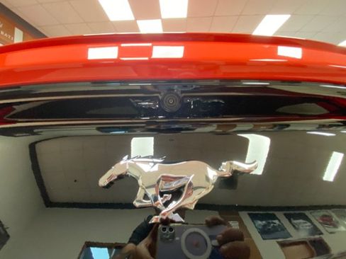Used 2015 Ford Mustang Coupe RWD image 11